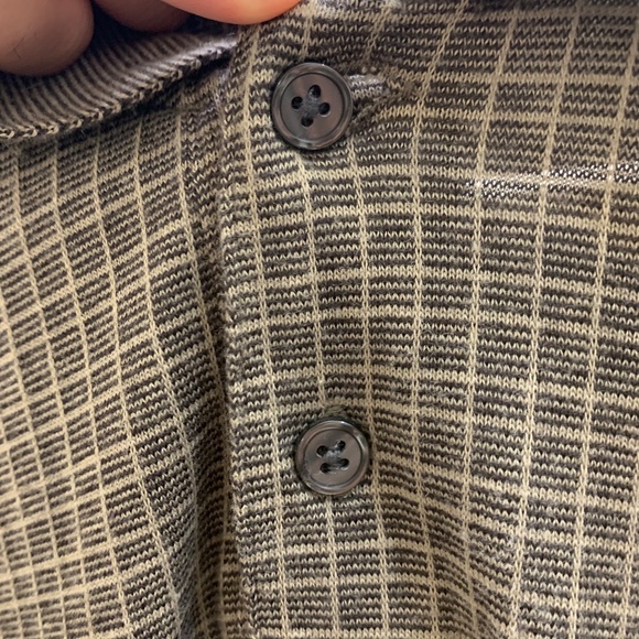 Vintage Van Heusen Tan Collared Shirt - Picture 3 of 10